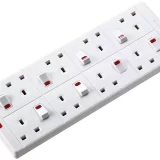 Masterplug 8-Socket 1m Extension Lead with Surge Protection – Power Strip - Image 2