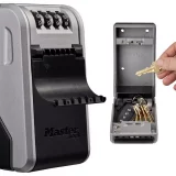 Master Lock Large Capacity Key Storage with Combination Lock - Image 1