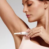 Philips Touch-Up Pen Trimmer for Women, HP6393/00 – Facial & Body Hair Removal - Image 5
