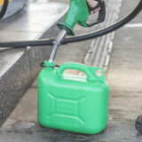 5L Green Plastic Fuel Canister - Durable & Safe - Image 4