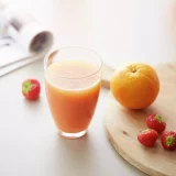 Philips HR1832/01 Compact Juicer – Black | Small Powerful Juicer - Image 2