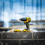DeWalt DCD709D2T-GB 18V XR Brushless Combi Drill – Compact, 2 x 2.0Ah Batteries - Image 2