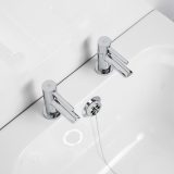 Ebb + Flo Pentle Pillar Taps for Bathtubs - Image 4