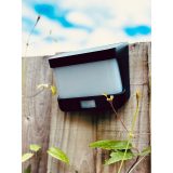 Lutec 8W LED Solar Wall Light, IP54, 500lm, Matt Black – Outdoor Waterproof Lighting - Image 1