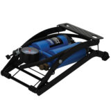Draper Twin Cylinder Foot Air Pump with Gauge for Bikes & Cars - Image 7