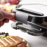 Russell Hobbs Creations 3-in-1 Sandwich, Panini & Waffle Maker - Multi-Function Breakfast Grill - Image 5