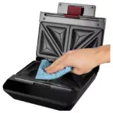 Russell Hobbs Easy Clean Sandwich Maker 26800 – Non-Stick, Compact & Stylish - Image 2