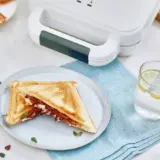 Breville Deep Fill 2-Slice Sandwich Toaster VST091 - White - Image 7