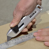 Hilka ShieldX Self-Retracting Box Cutter - Image 3